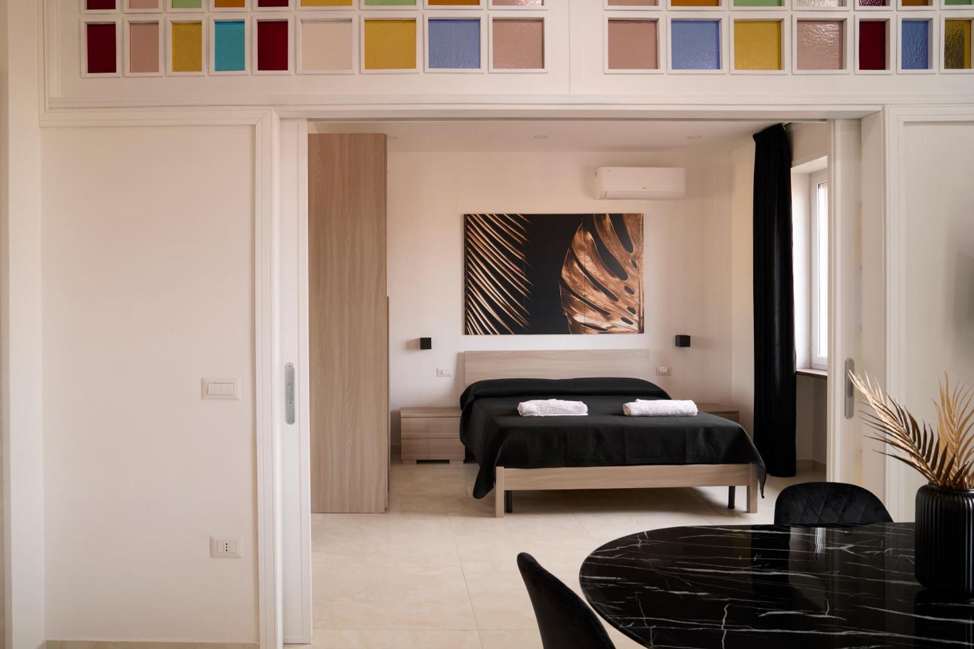 Napoli Central Lumina Suites ภายนอก รูปภาพ
