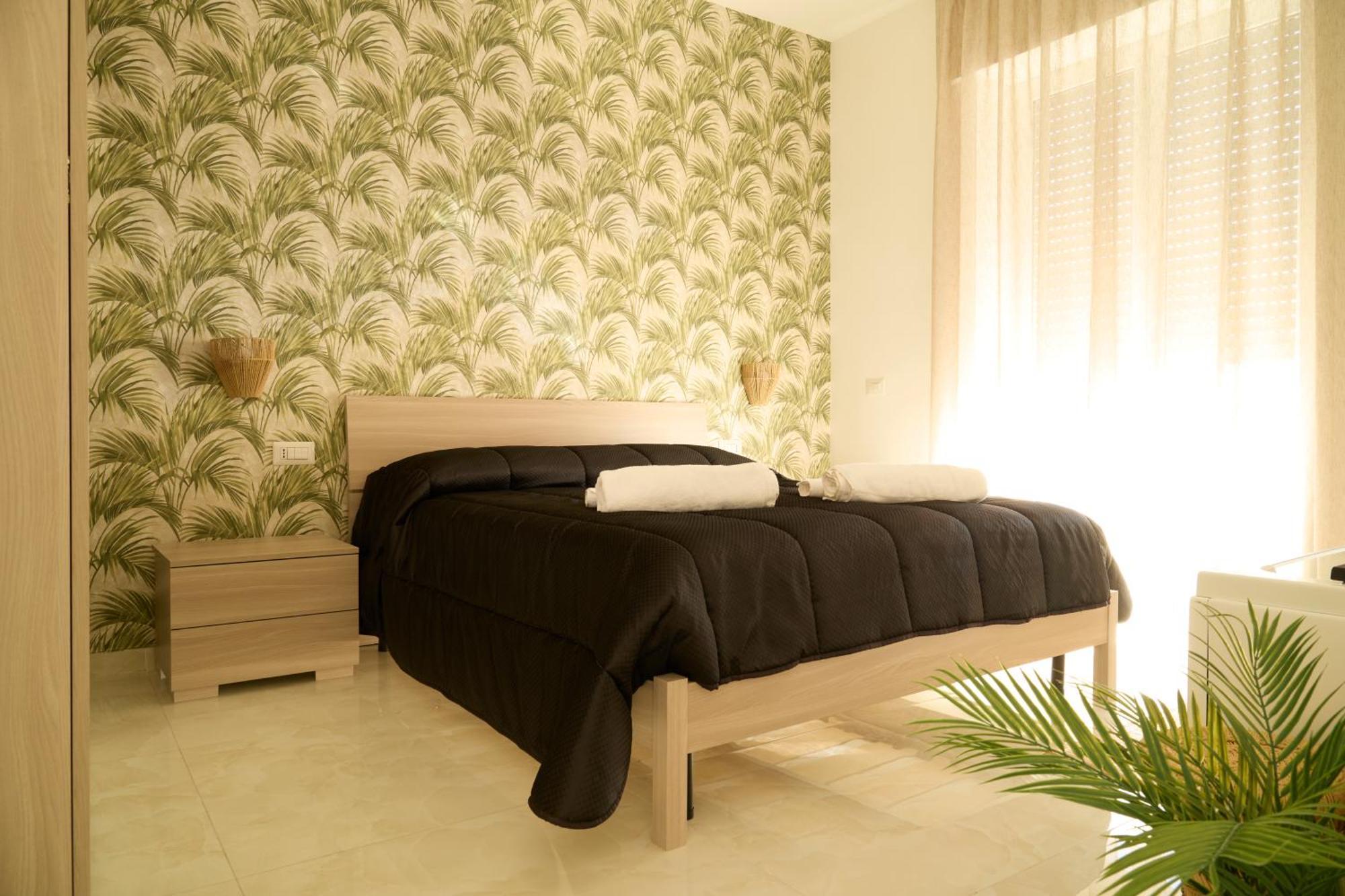 Napoli Central Lumina Suites ภายนอก รูปภาพ